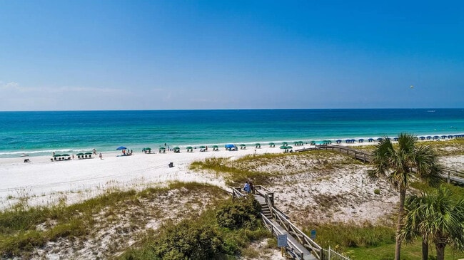 Building Photo - 4000 Gulf Terrace Dr