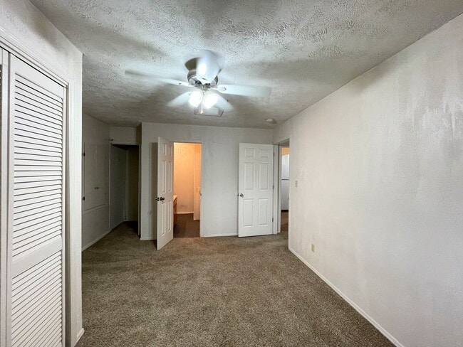 Building Photo - 3 Bed 2 Bath Home in Arlington