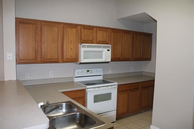 Building Photo - 1608 Myrtle Dr