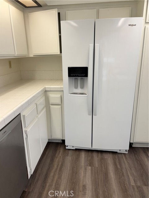 Building Photo - 3023 Langs Bay