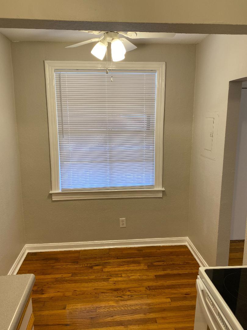 Dining room - 2741 Riverside Ave