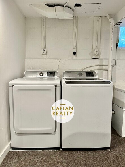 Building Photo - 29 Wellington Rd