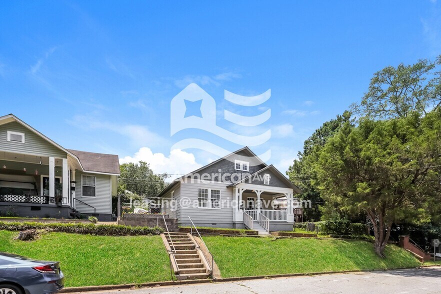 Building Photo - 4 Hemlock Dr