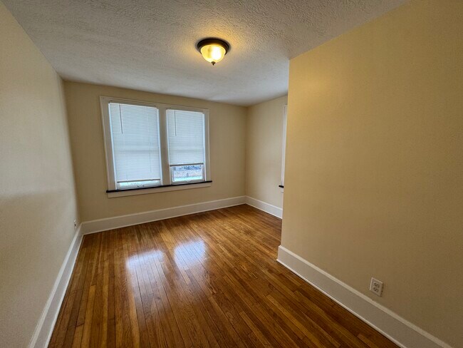 Building Photo - 1442 Plain Ave NE