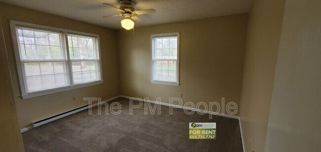 Building Photo - 117 Avalon Cir