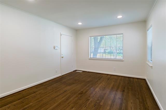 Building Photo - 4023 Park Ln