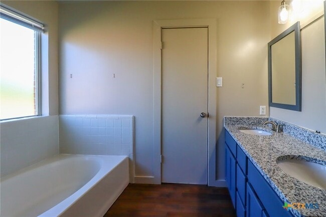 Building Photo - 3218 Rampart Loop