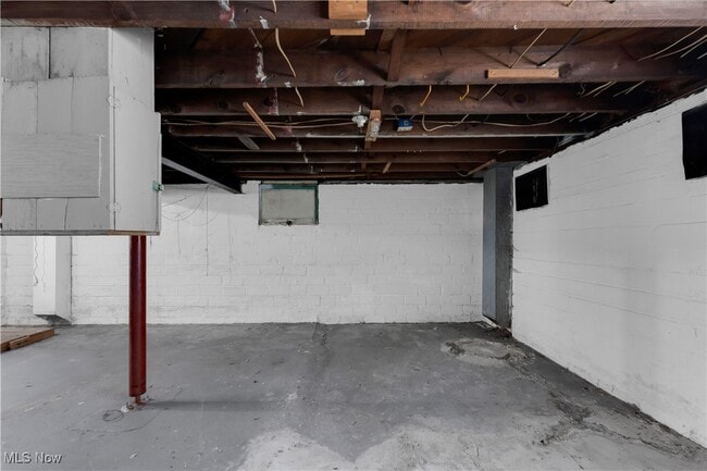 Building Photo - 18802 Cherokee Ave