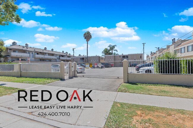 Building Photo - 9260 Palm St