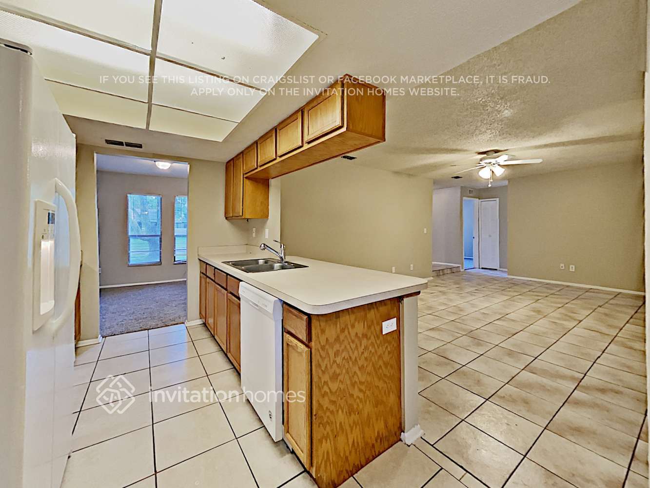 Building Photo - 2212 Cornell Dr