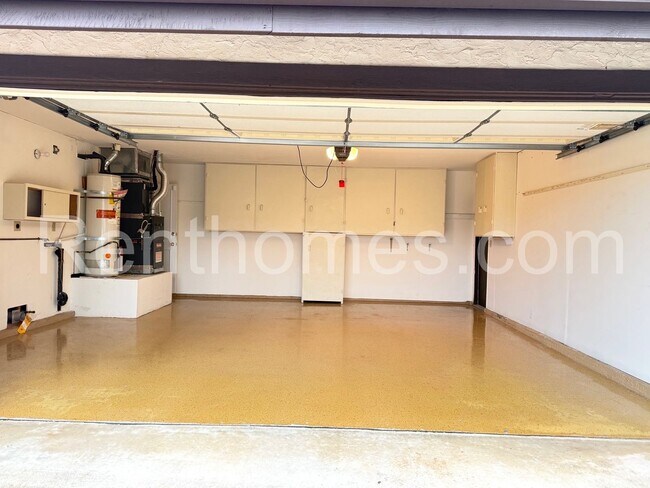 Building Photo - 11597 Trailbrush Point