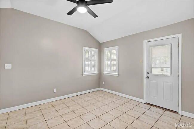 Building Photo - 43 St Celeste Dr
