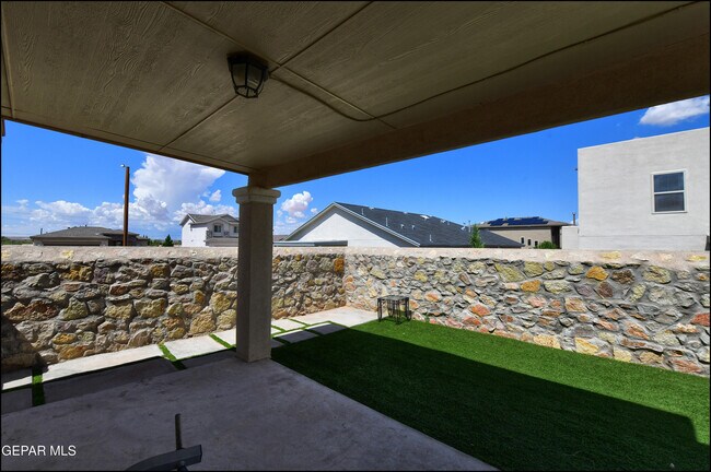 Building Photo - 221 Jennice Cir