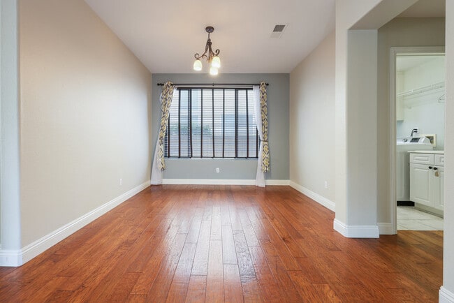 Building Photo - 11920 Mil Pitrero Rd