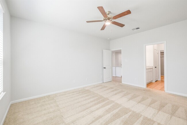 Building Photo - 12931 California Palm Ct