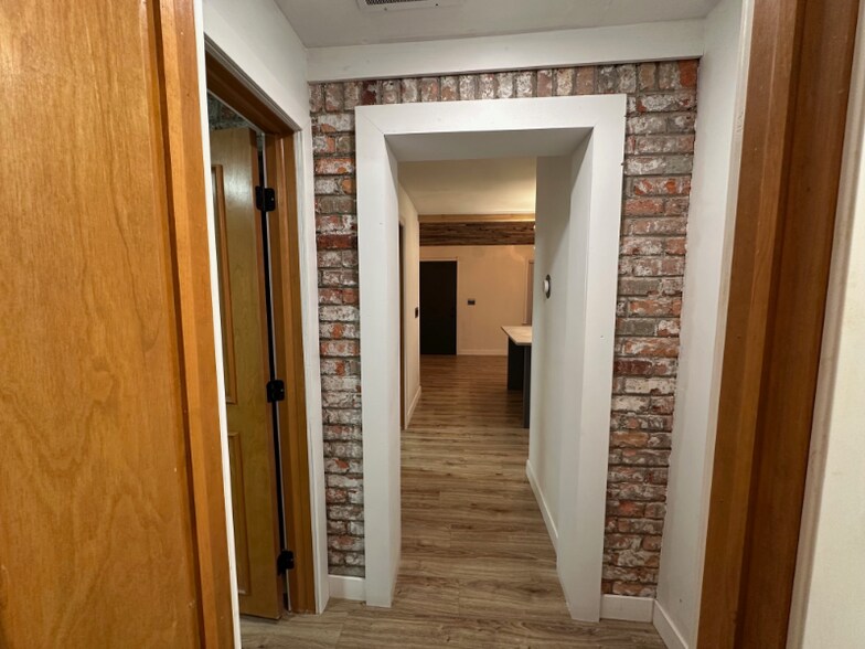 Building Photo - 21304 St Francis