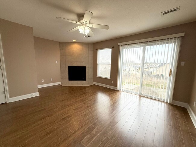 Building Photo - 2441 Hallerins Ct