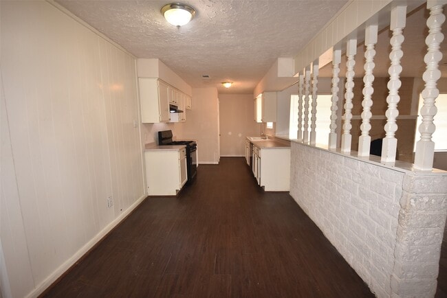 Building Photo - 11903 Sagecliff Dr