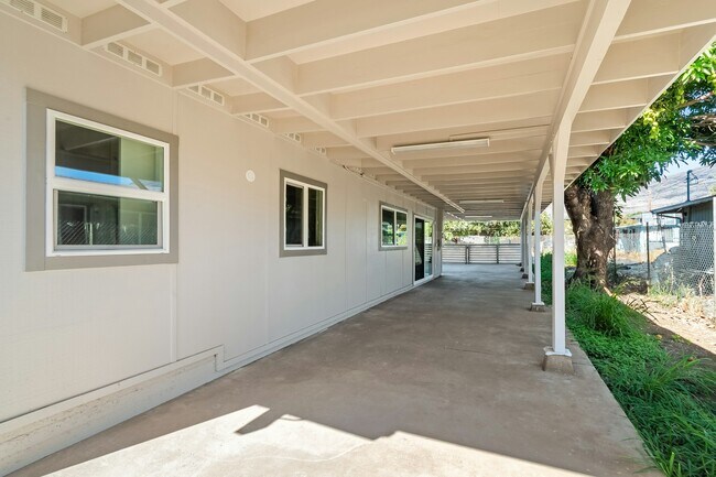 Building Photo - 84-814A Farrington Hwy
