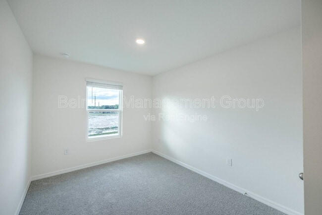 Building Photo - 8250 SW 67th Ave