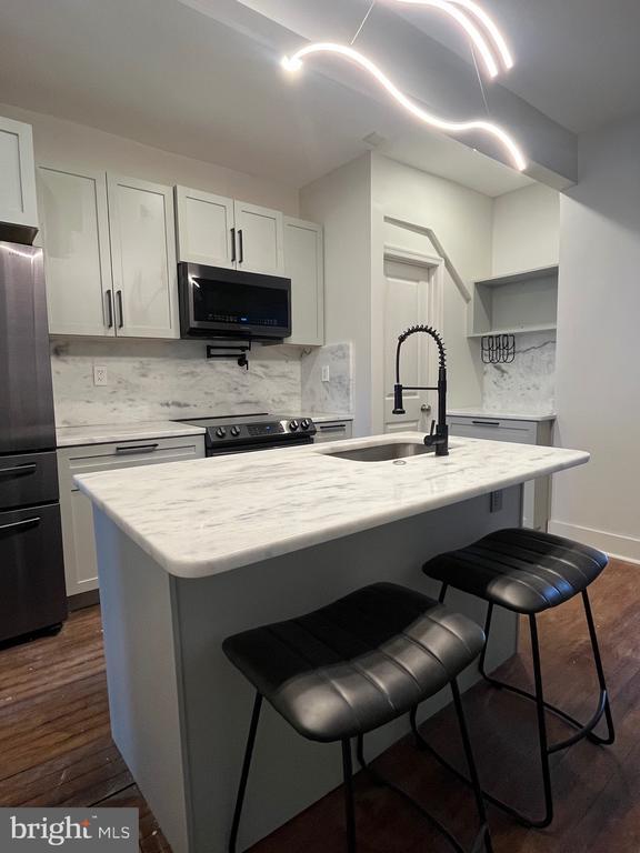 Building Photo - 1268 Neal St NE