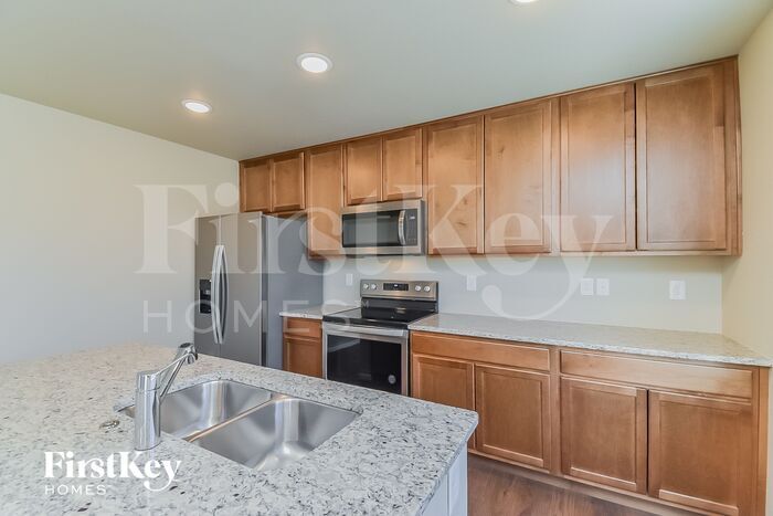 Building Photo - 10501 Luneth Dr