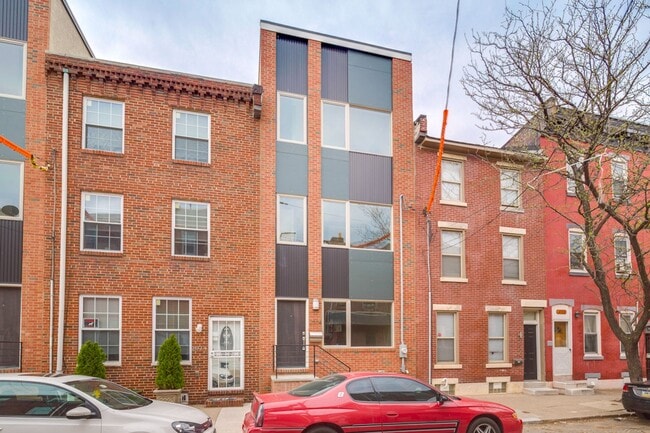 Building Photo - Spacious 3 Bedroom Home in Fishtown