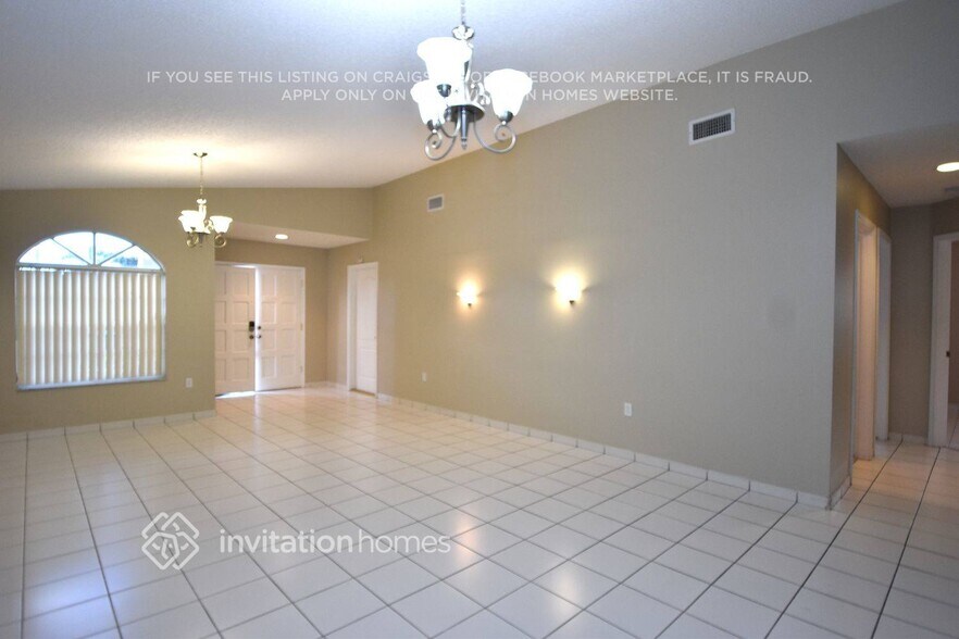 Building Photo - 1276 SW 143rd Pl