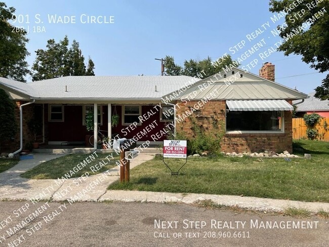 Primary Photo - 901 Wade Cir