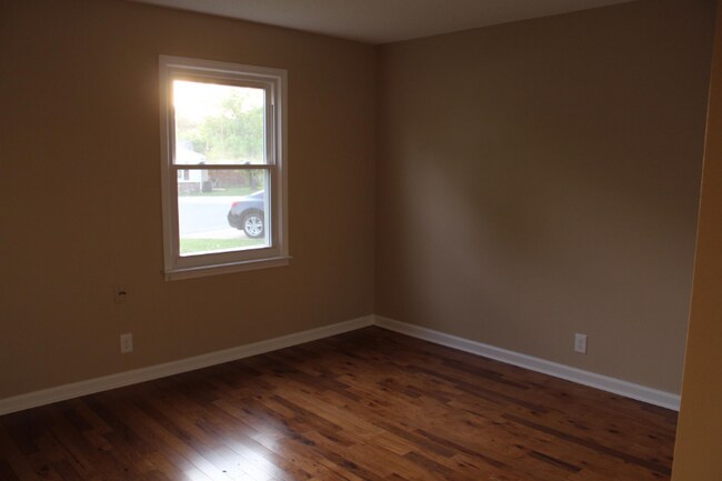 Building Photo - 7212 Sheffield Square