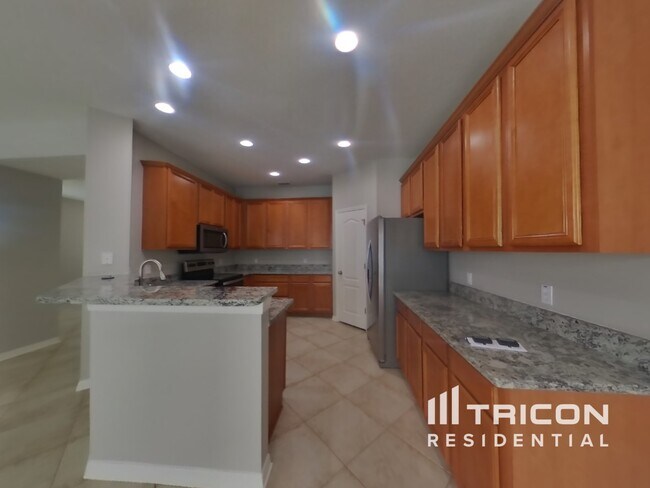 Building Photo - 19609 Timberbluff Dr
