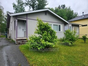 Building Photo - 9321 Noblewood St
