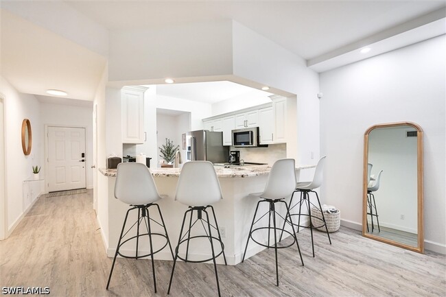 Building Photo - 859 Tanbark Dr