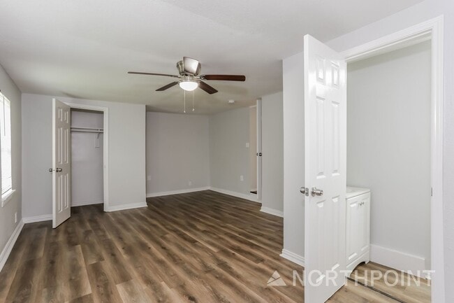 Building Photo - 3 BR/1BA | Newly Renovated Single Family Home |  1-Car Covered Parking | Backyard!