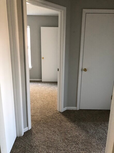 Building Photo - 9661 Trail Dr