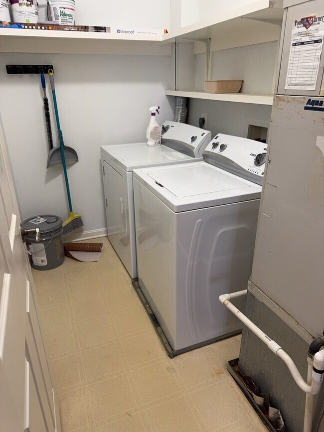 Building Photo - Modern 3BR Condo Near Annapolis Mall & Med...