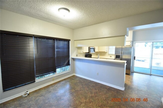 Building Photo - 2701 Penzance St