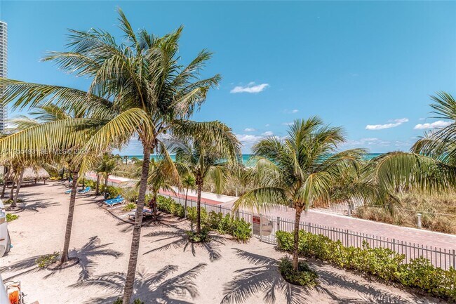 Building Photo - 6039 Collins Ave