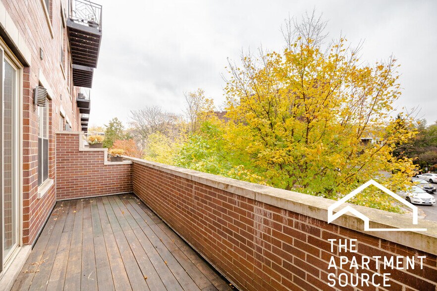 Building Photo - 2504 N Willetts Ct