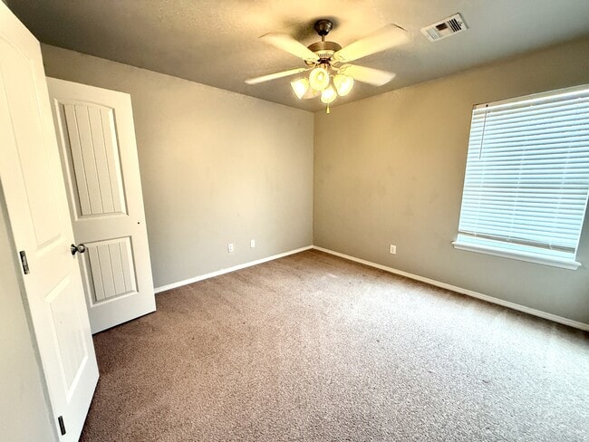 Building Photo - 4613 Mill Creek Dr