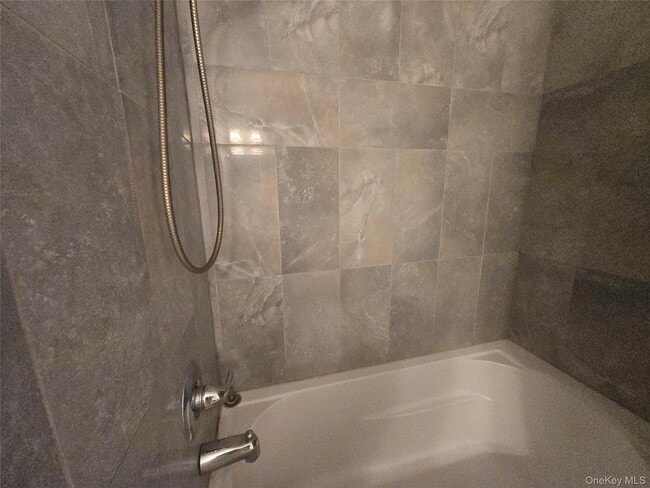 Building Photo - 60 Evan Rd