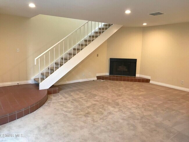 Building Photo - 3719 Summershore Ln