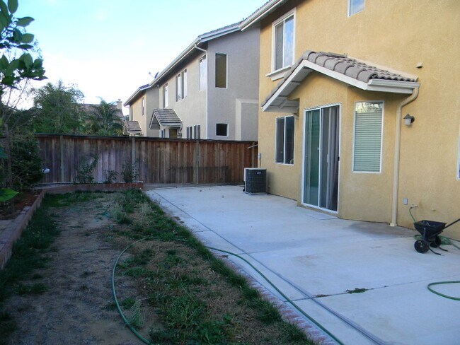 Building Photo - 11166 Pondfield Ct