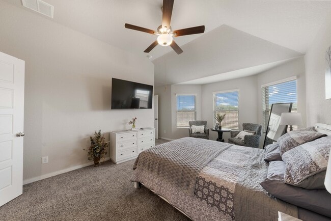 Building Photo - Stylish 3-Bed Home with Island Kitchen, Private Patio & Fenced Yard in Seguin