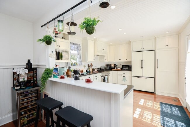 Building Photo - Beautiful Single Family Home in Willoughby Beach!!