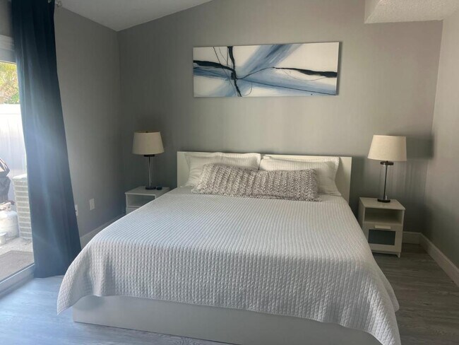 Building Photo - 354 Chandler St