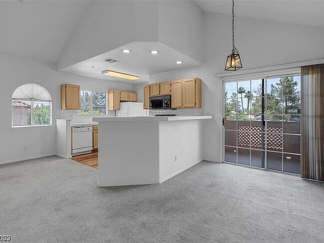 Building Photo - 2925 Wigwam Pky