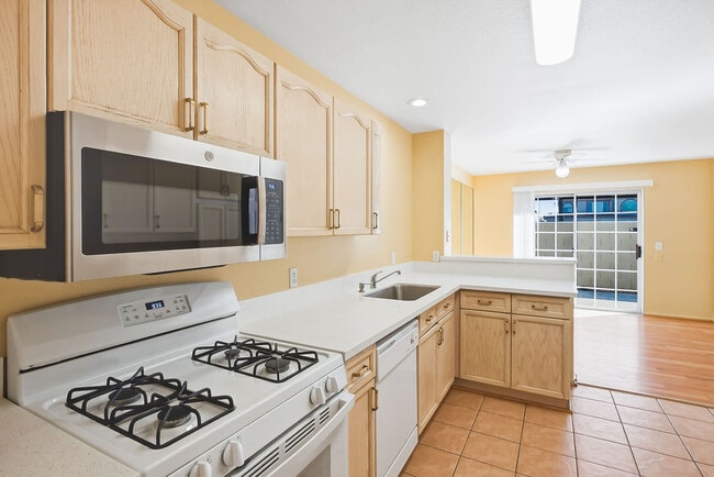 Building Photo - 2600 Autumn Blaze Ave