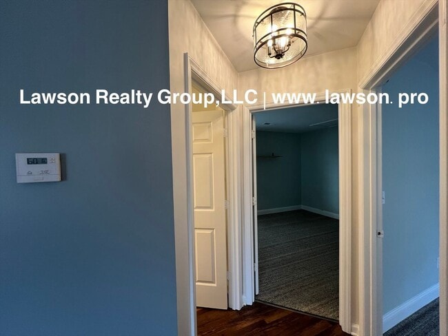 Building Photo - Adorable and Updated-One Level Living with Paved Driveway