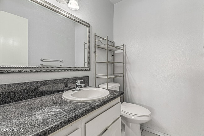 Building Photo - 10343 N 97th Ave